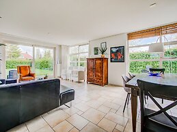 Lovely Holiday Home in Zeewolde With a Swimming Pool