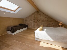Bertrix Charming 2-bedroom Holiday Home