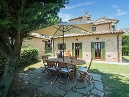 Apartment in Villagrande With Adriatic Views