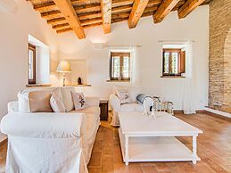 Apartment in Villagrande With Adriatic Views