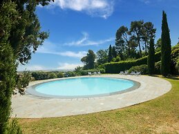 Scenic Apartment in Mombaroccio with Garden near City Center