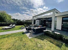 Villa in Zeewolde With Private Jetty