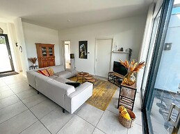 Villa in Zeewolde With Private Jetty