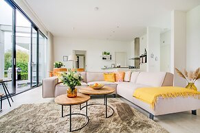 Villa in Zeewolde With Private Jetty