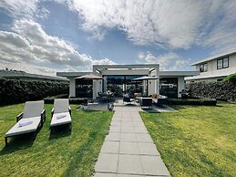 Villa in Zeewolde With Private Jetty