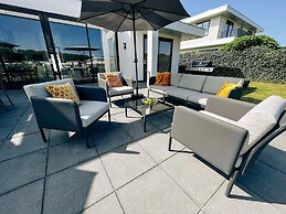 Villa in Zeewolde With Private Jetty