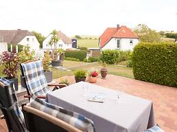Sunny Flat in Bad Driburg With Garden