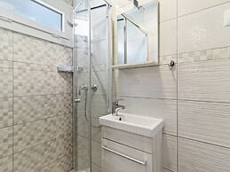 Appealing Mobile Home in Banjole With Garden