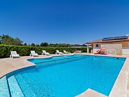 Appealing Mobile Home in Banjole With Garden