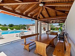 Appealing Mobile Home in Banjole With Garden