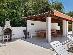 Appealing Mobile Home in Banjole With Garden