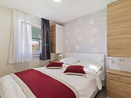 Appealing Mobile Home in Banjole With Garden