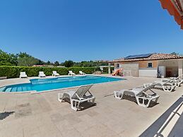 Appealing Mobile Home in Banjole With Garden