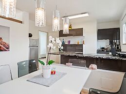 Apartment in Innsbruck Near Ambras Castle