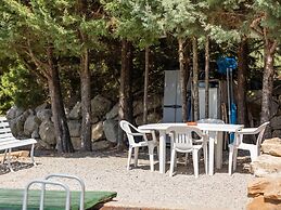 Belvilla by OYO Modern Villa in Nissoria With Pool