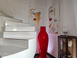 Belvilla by OYO Modern Villa in Nissoria With Pool