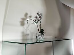 Belvilla by OYO Modern Villa in Nissoria With Pool