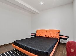 Belvilla by OYO Modern Villa in Nissoria With Pool