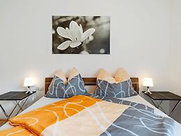 Elegant Apartment in Innsbruck near Golden Roof