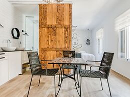 Lavish Holiday Home in Tavernes de la Valldigna With Sauna