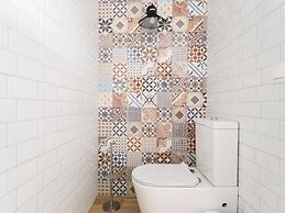 Lavish Holiday Home in Tavernes de la Valldigna With Sauna