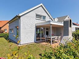 Charming Holiday Home in Zierow Near Seabeach