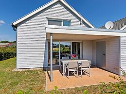 Charming Holiday Home in Zierow Near Seabeach