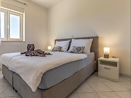 Apartment in Banjole Near Beach and Pula City