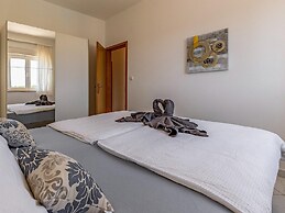 Apartment in Banjole Near Beach and Pula City