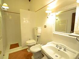 Belvilla by OYO Nice Apartment With Swimming Pool