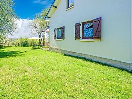 Holiday Home in Porcheresse Daverdisse