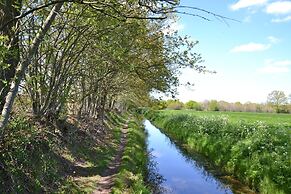 Enticing Holiday Home in Eastermar near Burgumer Mar Lake