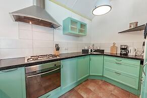 Enticing Holiday Home in Eastermar near Burgumer Mar Lake