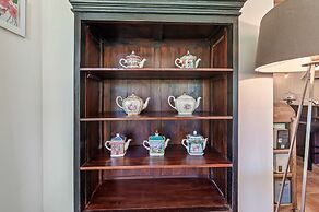 Enticing Holiday Home in Eastermar near Burgumer Mar Lake