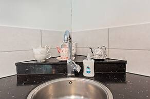 Enticing Holiday Home in Eastermar near Burgumer Mar Lake