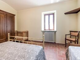 Villa in Tavoleto With Pool