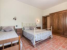 Villa in Tavoleto With Pool