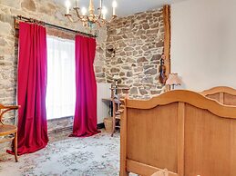 Enticing Holiday Home in Viroinval near Forest