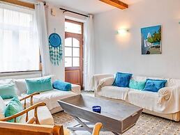 Enticing Holiday Home in Viroinval near Forest