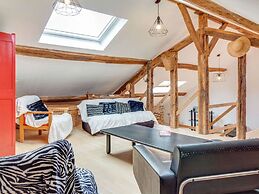 Enticing Holiday Home in Viroinval near Forest
