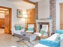 Enticing Holiday Home in Viroinval near Forest