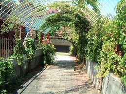 Belvilla by OYO Villa Etnea