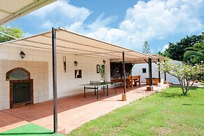 Villa in Pozzallo Near Sandy Beaches
