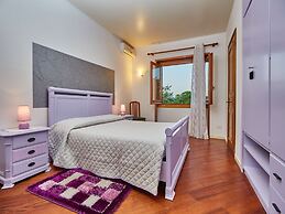 Belvilla by Oyo Villa Opale