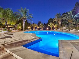 Belvilla by Oyo Villa Opale