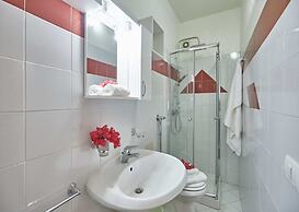 Villa in Pozzallo Near Sandy Beaches