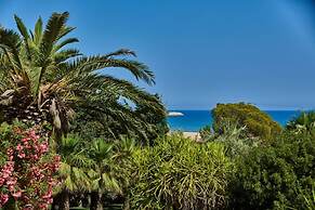 Villa in Pozzallo Near Sandy Beaches
