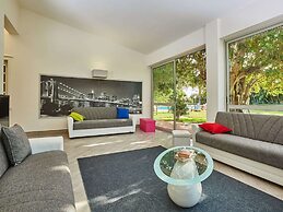 Belvilla by Oyo Villa Opale