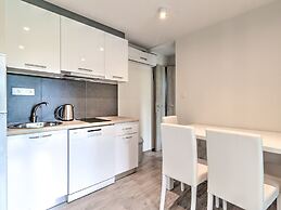 Alluring Mobile Home in Banjole With Swimming Pool