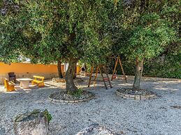 Lovely Apartment in Banjole near Beach & Town Center